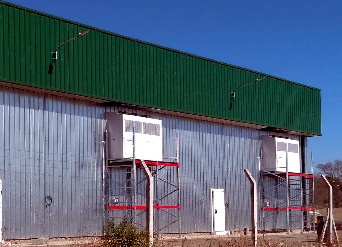 Depósito con equipos de frío instalados